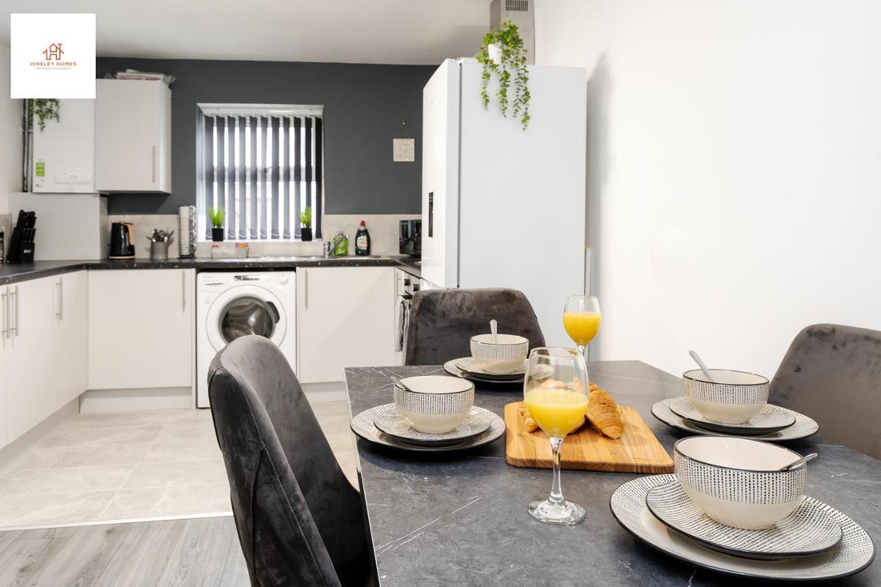 Immaculate 4 Bed In Liverpool By Hinkley Homes Short Lets & Serviced Accommodation Eksteriør bilde