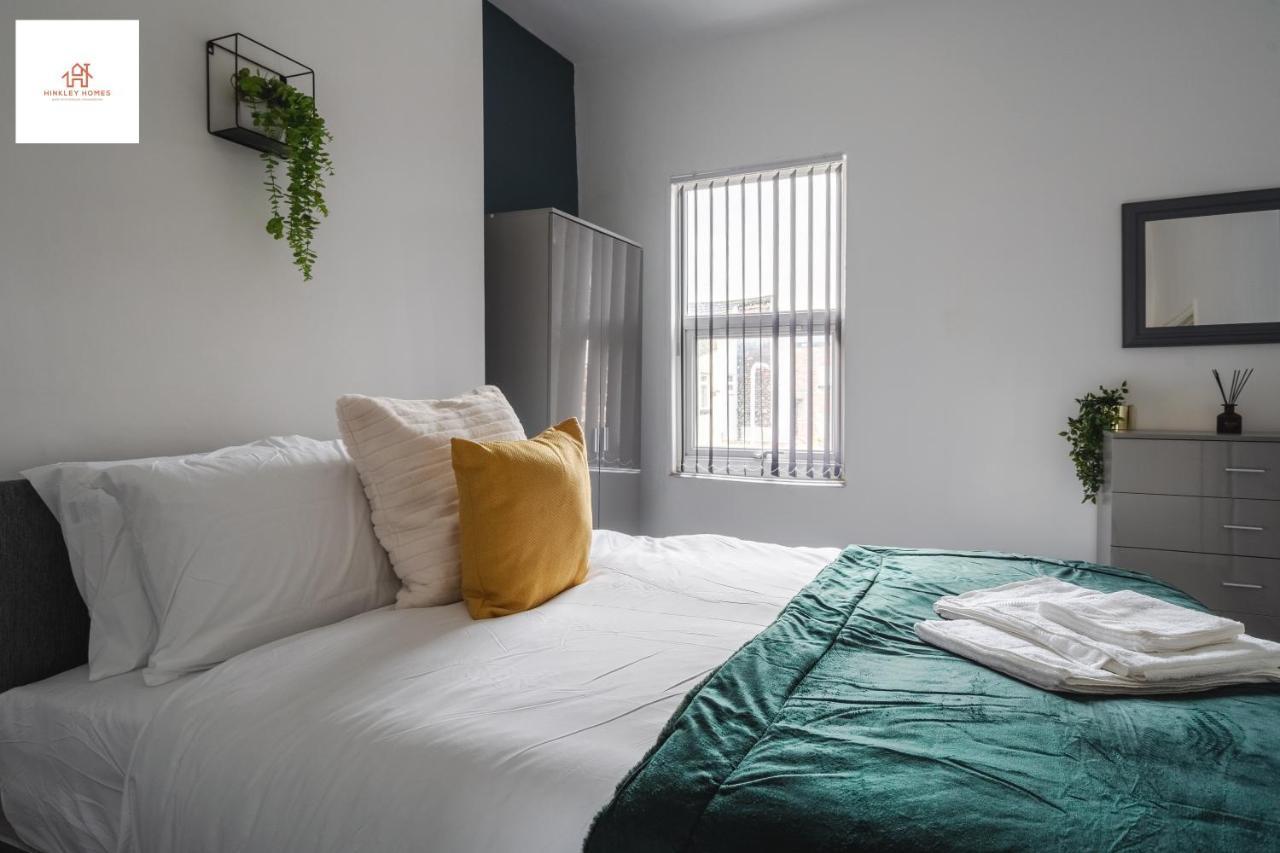 Immaculate 4 Bed In Liverpool By Hinkley Homes Short Lets & Serviced Accommodation Eksteriør bilde